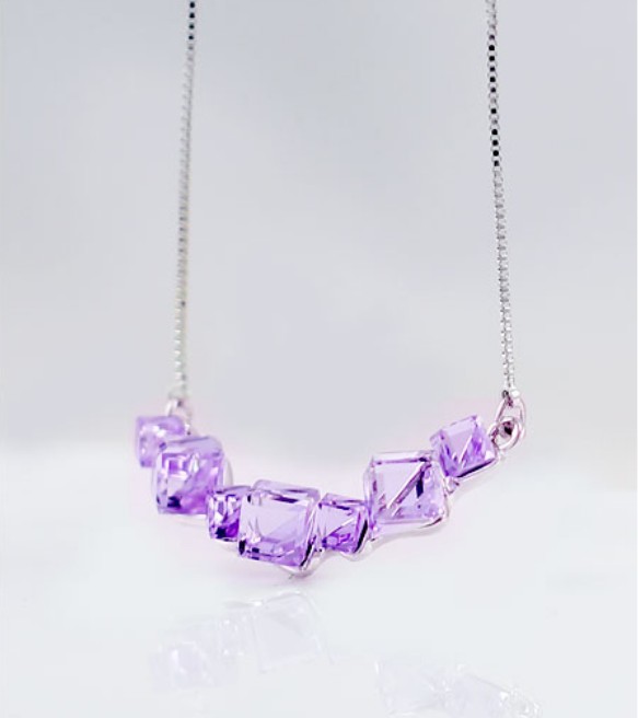 Blue Diamond Magic Cube Shape With Silver Chain Wedding Necklaces_4_2.jpg